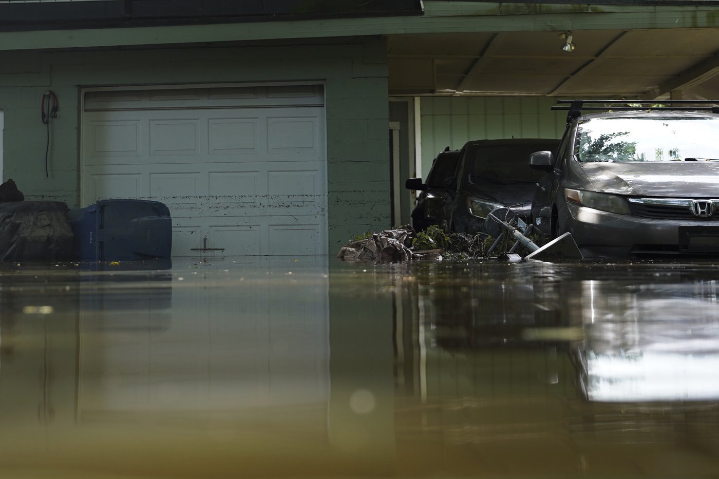 At least 7 people have died from days of heavy rain and record-setting flooding in Indiana | iNwheels At least 7 people have died from days of heavy rain and record-setting flooding in Indiana | iNwheels
