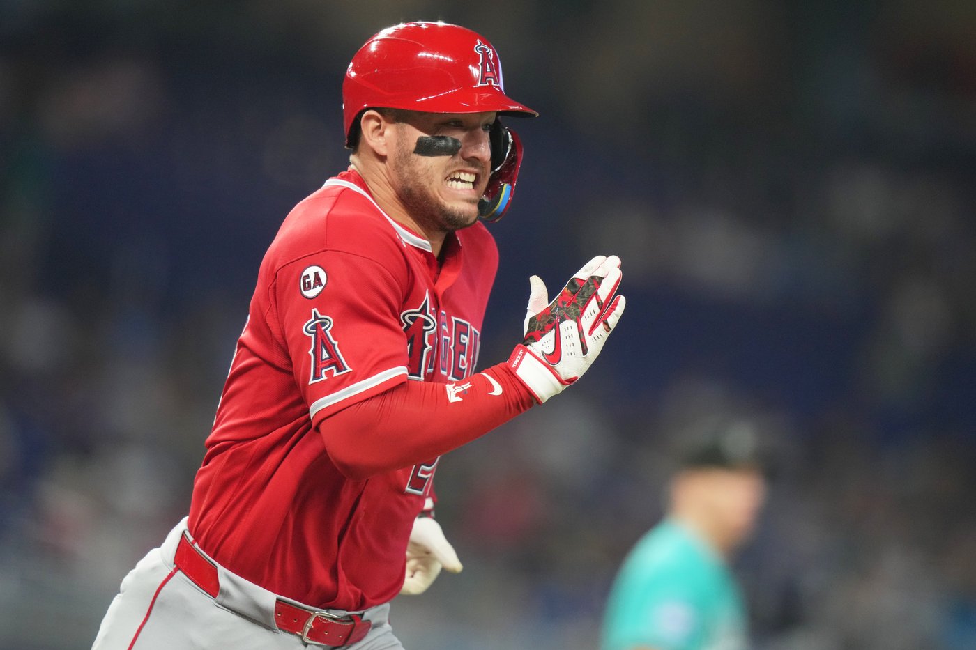Stowers has 2 hits and 2 RBIs, then leaves with hamstring discomfort as Marlins beat Angels 12-3 | iNFOnews.ca