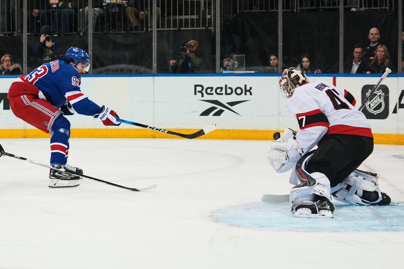 Down to 4 defensemen, Senators hold the Rangers to the fewest shots by an NHL team since 2015 | iNFOnews.ca Down to 4 defensemen, Senators hold the Rangers to the fewest shots by an NHL team since 2015 | iNFOnews.ca