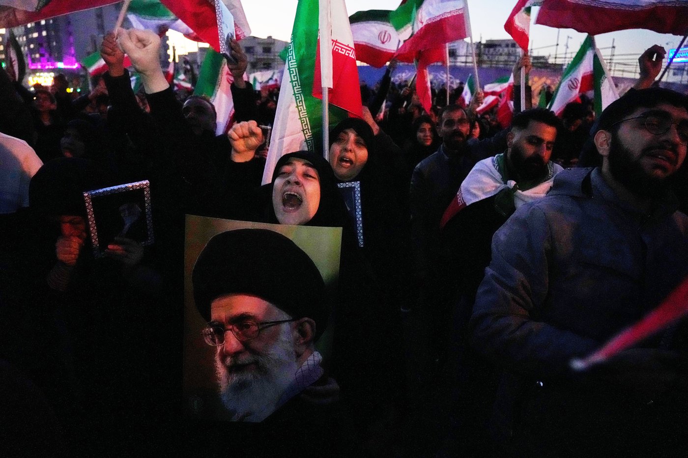 Explosion rocks Iran’s capital as Israel says it is targeting the city after strikes killed Khamenei | iNFOnews.ca