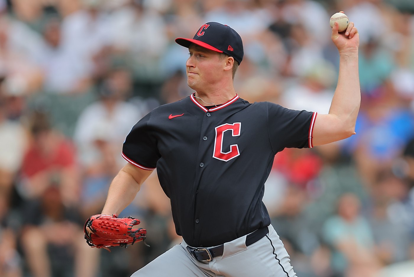 Colson Montgomery hits 3-run homer and White Sox top Guardians 5-3 to increase AL Central lead | iNFOnews.ca