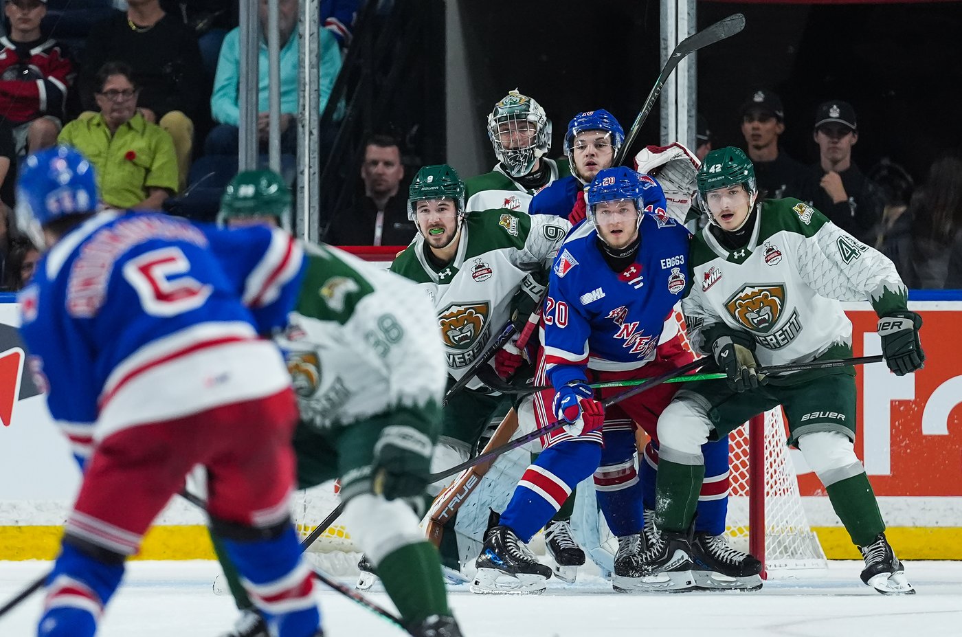 Top NHL prospect Landon DuPont questionable for Memorial Cup semifinal | iNFOnews.ca