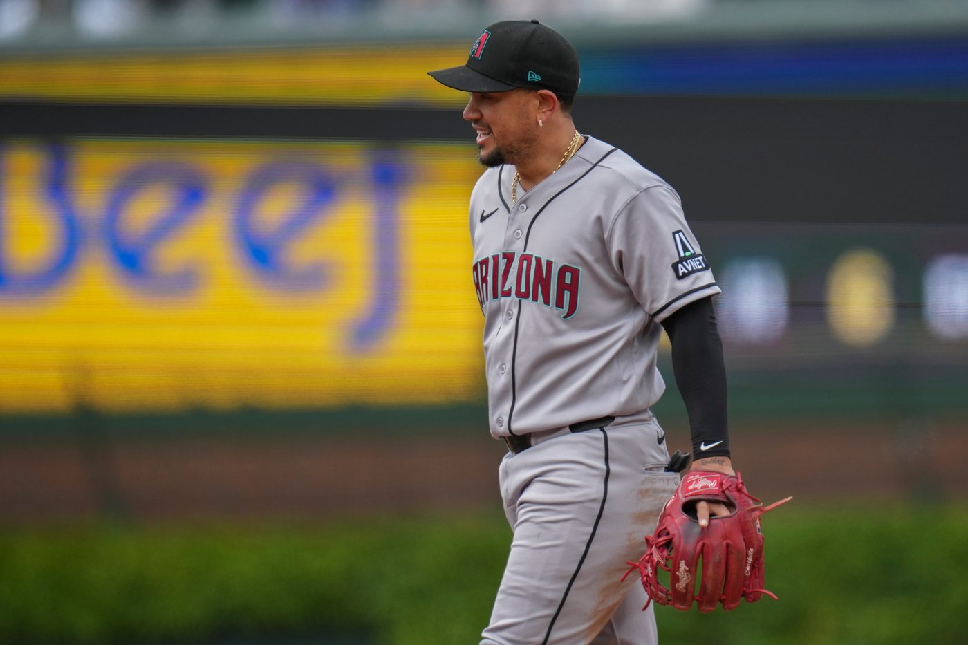 Arizona's Ildemaro Vargas sets record for Venezuela-born player with a 27-game hit streak | iNFOnews.ca