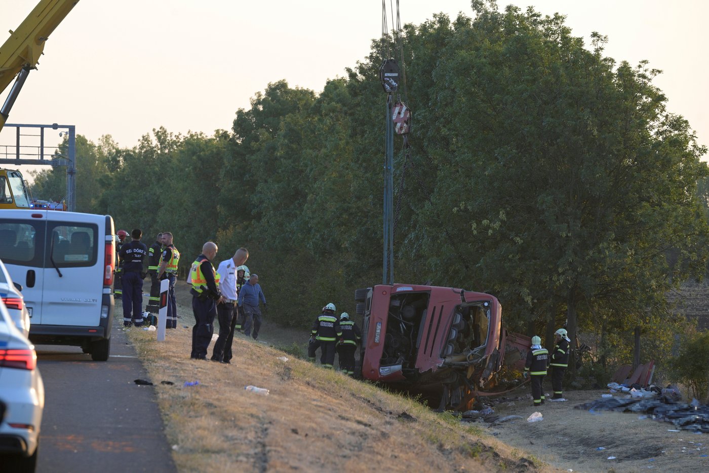 A bus crash in Hungary kills 12 people, injures at least 10 others | iNwheels A bus crash in Hungary kills 12 people, injures at least 10 others | iNwheels