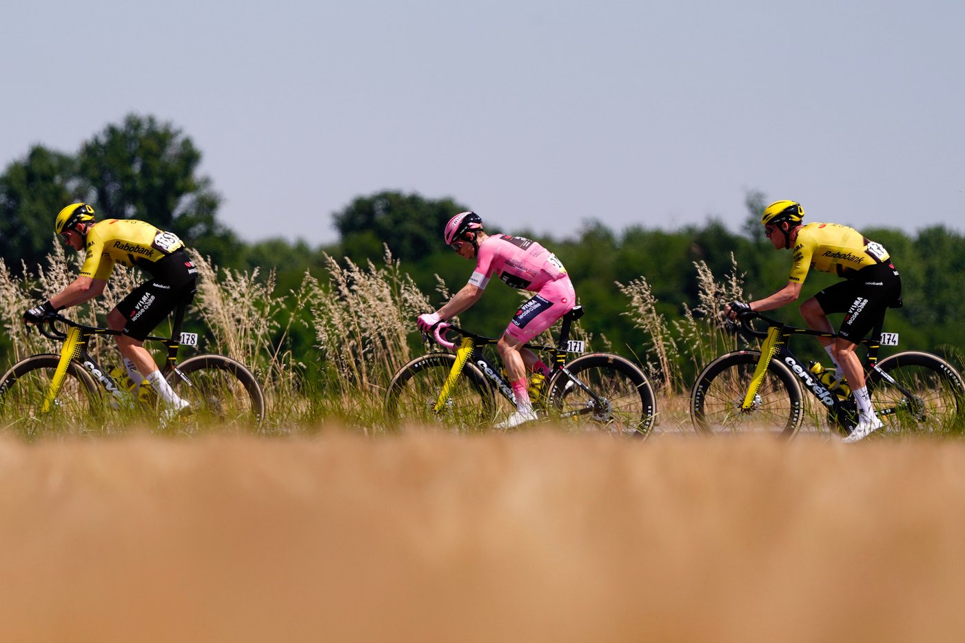 Dversnes wins Giro's 15th stage from breakaway as Vingegaard stays in pink | iNFOnews.ca