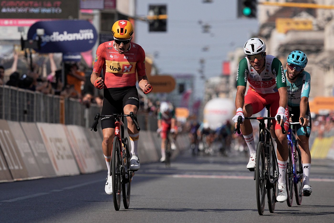 Dversnes wins Giro's 15th stage from breakaway as Vingegaard stays in pink | iNFOnews.ca
