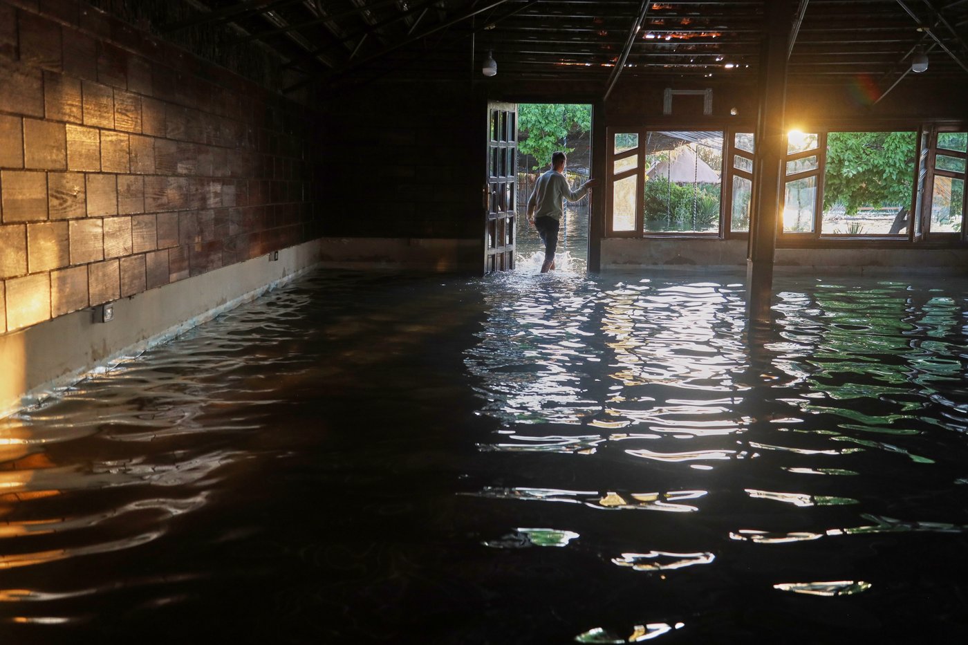 Flooding from Euphrates River damages homes and prompts evacuations in Syria | iNFOnews.ca