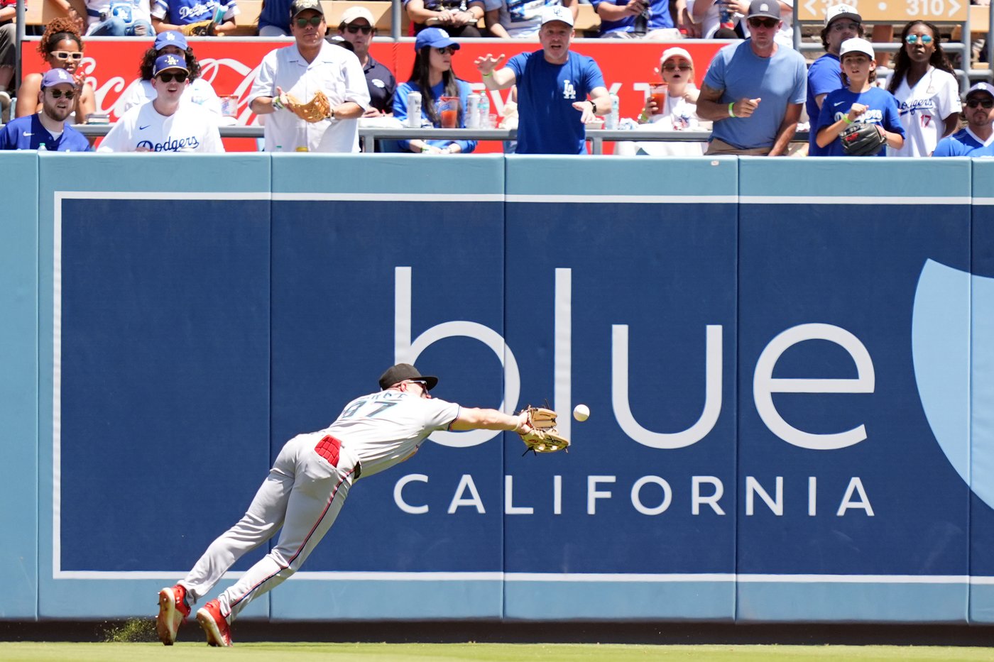 Sanoja has 2-out bloop single to spark Marlins to 3-2 victory over Dodgers | iNFOnews.ca