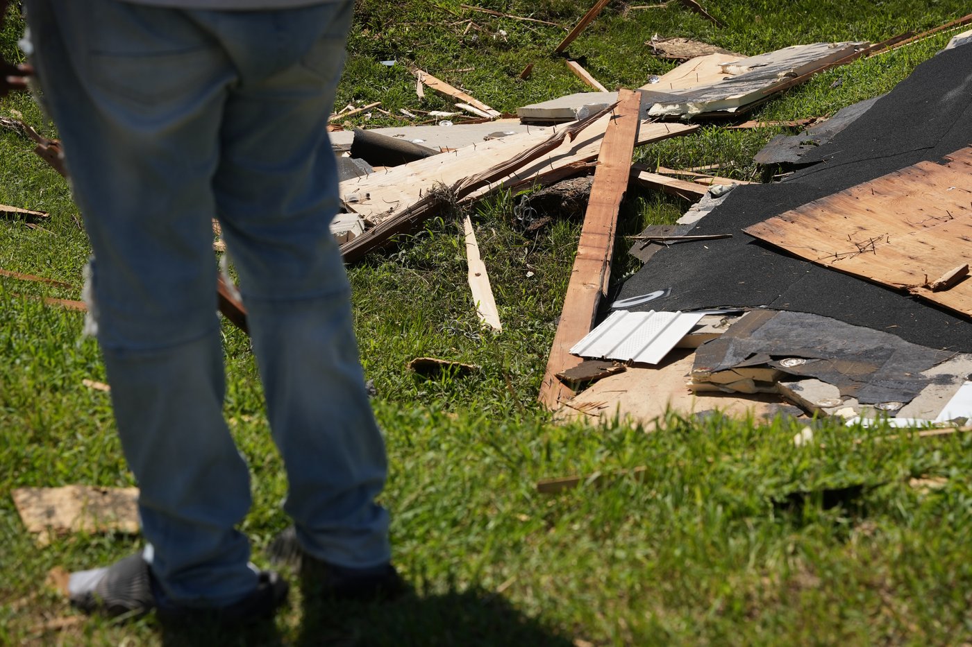 Cleanup underway after tornadoes touch down in Delaware and New York's Long Island | iNwheels Cleanup underway after tornadoes touch down in Delaware and New York's Long Island | iNwheels