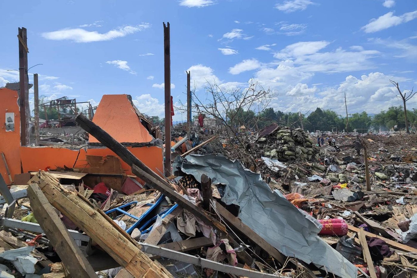 Blast at building storing explosives in Myanmar kills more than 45 people | iNFOnews.ca