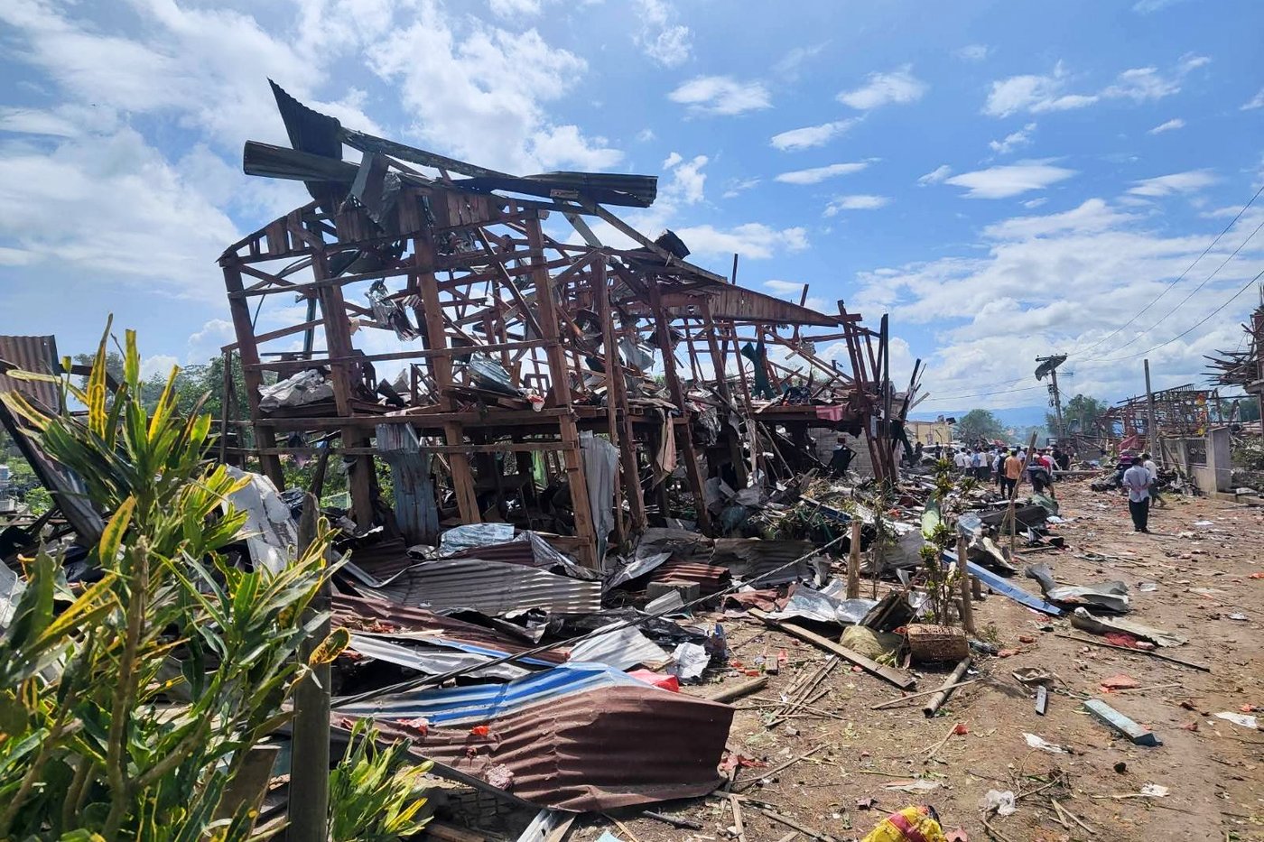 Blast at building storing explosives in Myanmar kills more than 45 people | iNFOnews.ca