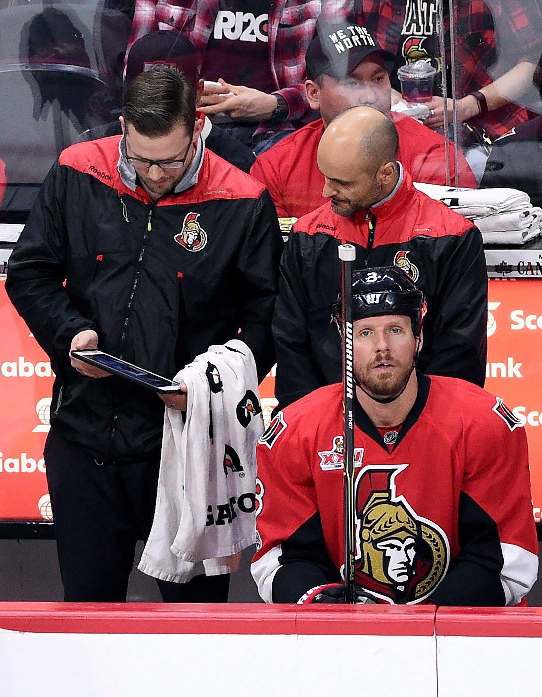 'Love the iPad': NHL players, coaches talk bench screen time | iNFOnews.ca 'Love the iPad': NHL players, coaches talk bench screen time | iNFOnews.ca