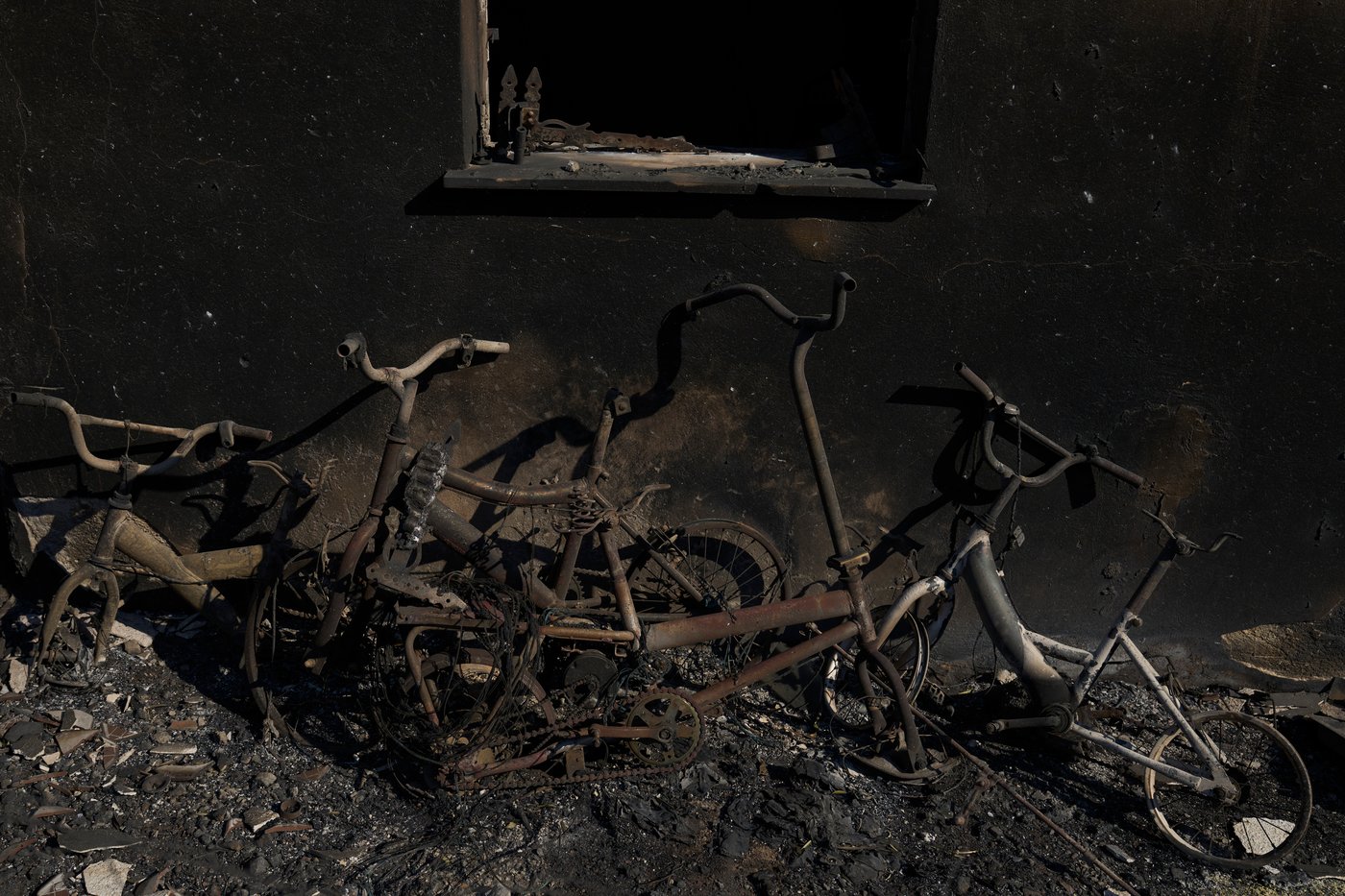 Europe's hot, dry summer takes its toll with fires in France and Greece, and drought in the UK | iNFOnews.ca Europe's hot, dry summer takes its toll with fires in France and Greece, and drought in the UK | iNFOnews.ca