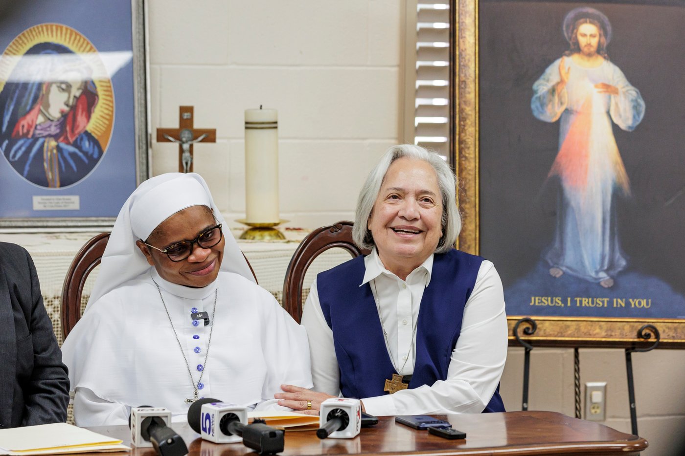 Nun speaks out for first time about being detained by ICE while walking to Mass in Texas | iNFOnews.ca