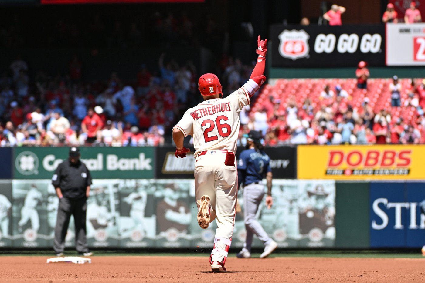 The mighty NL Central is the majors' only division with 5 winning teams | iNFOnews.ca