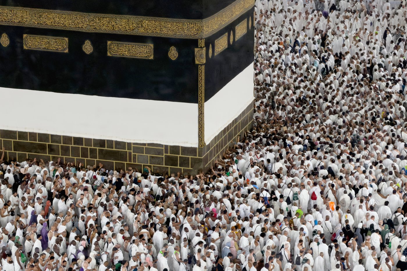 Photos show Muslim pilgrims in Mecca as annual Hajj pilgrimage ends | iNFOnews.ca