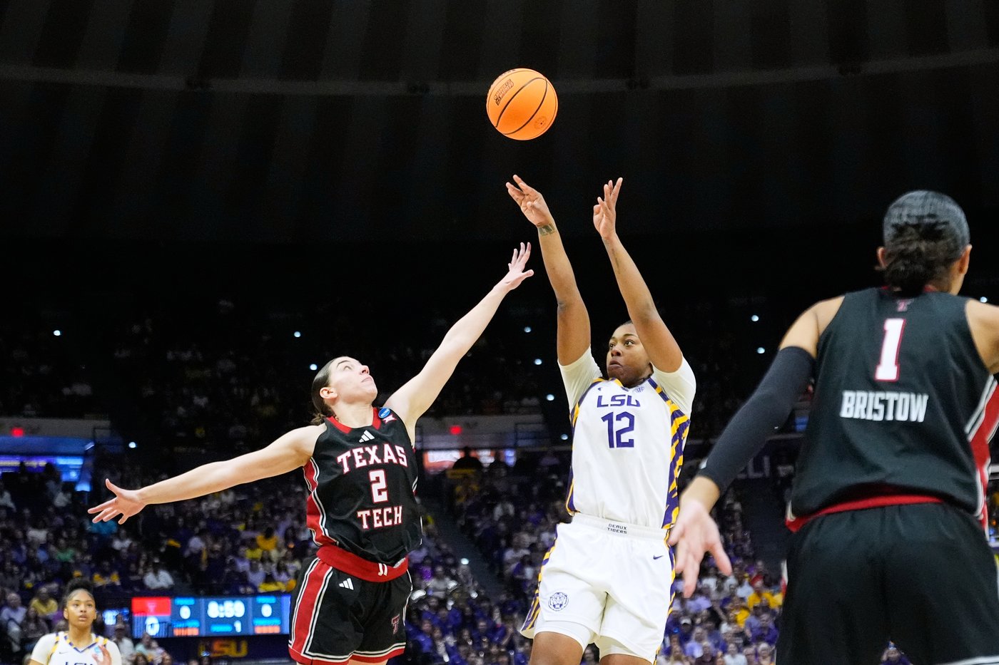 Johnson and Williams help LSU outgun Texas Tech 101-47 in March Madness and set an NCAA record | iNFOnews.ca Johnson and Williams help LSU outgun Texas Tech 101-47 in March Madness and set an NCAA record | iNFOnews.ca