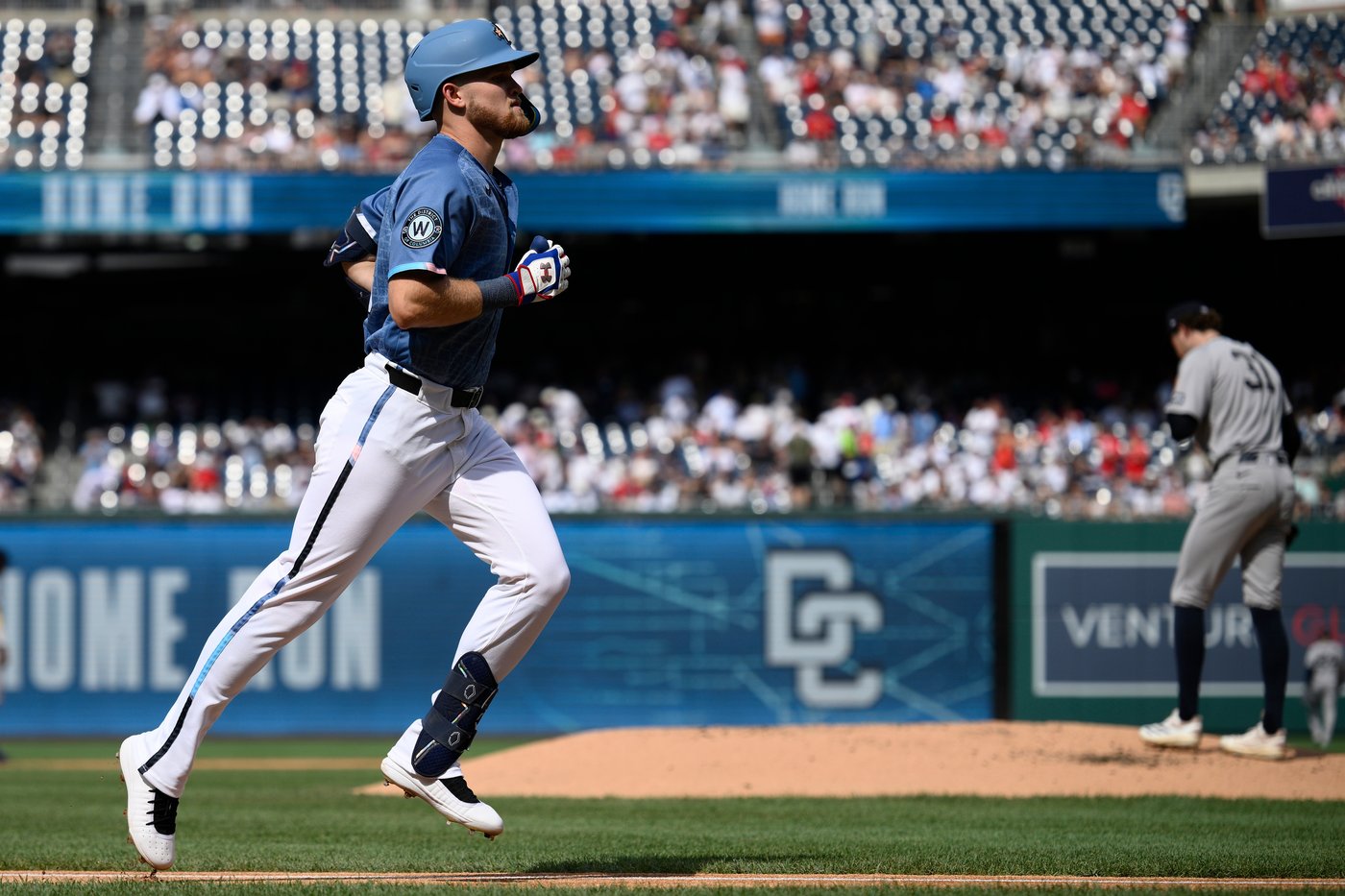 Yankees rally late again in Washington, this time with 4 in 8th for 4-2 victory and 3rd win in row | iNFOnews.ca