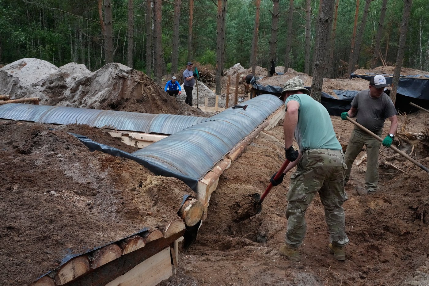 Ukraine is still fortifying its border with Belarus years after Russia invaded from there | iNFOnews.ca Ukraine is still fortifying its border with Belarus years after Russia invaded from there | iNFOnews.ca