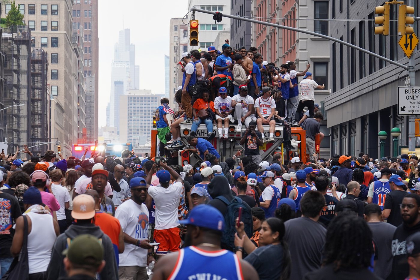Photos of the New York Knicks parade | iNFOnews.ca