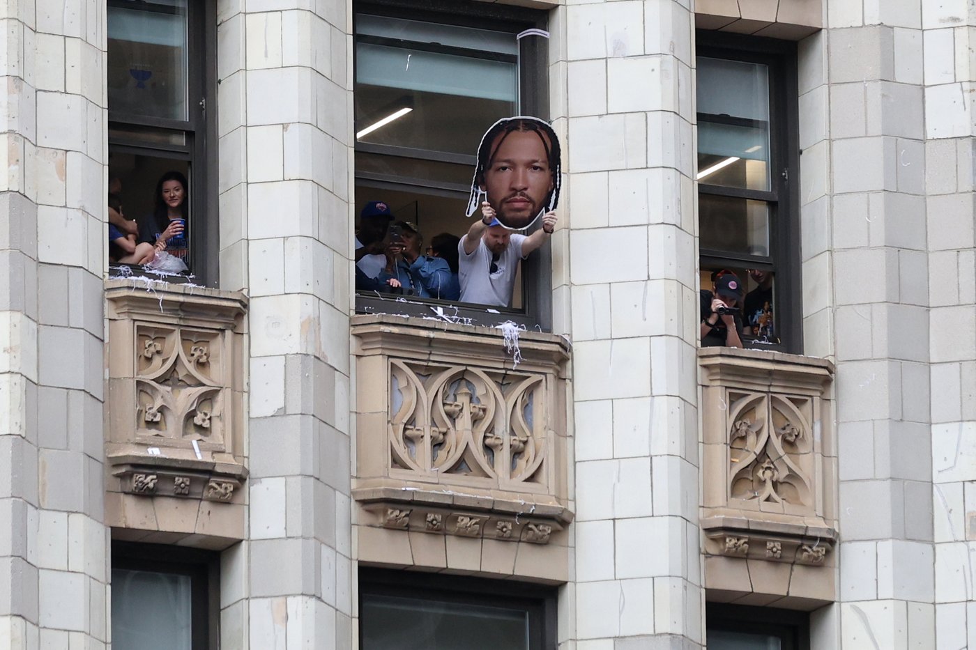 Photos of the New York Knicks parade | iNFOnews.ca