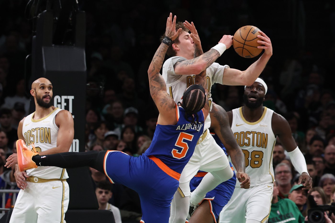 Brunson's 31 points power Knicks past Celtics, snapping Boston's five-game winning streak | iNFOnews.ca
