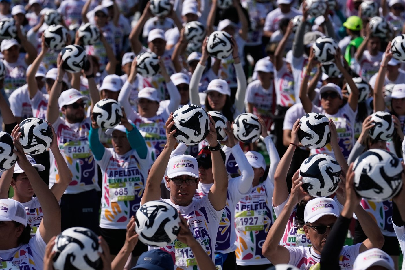 Mexico City sets the world record for the largest soccer class | iNFOnews.ca