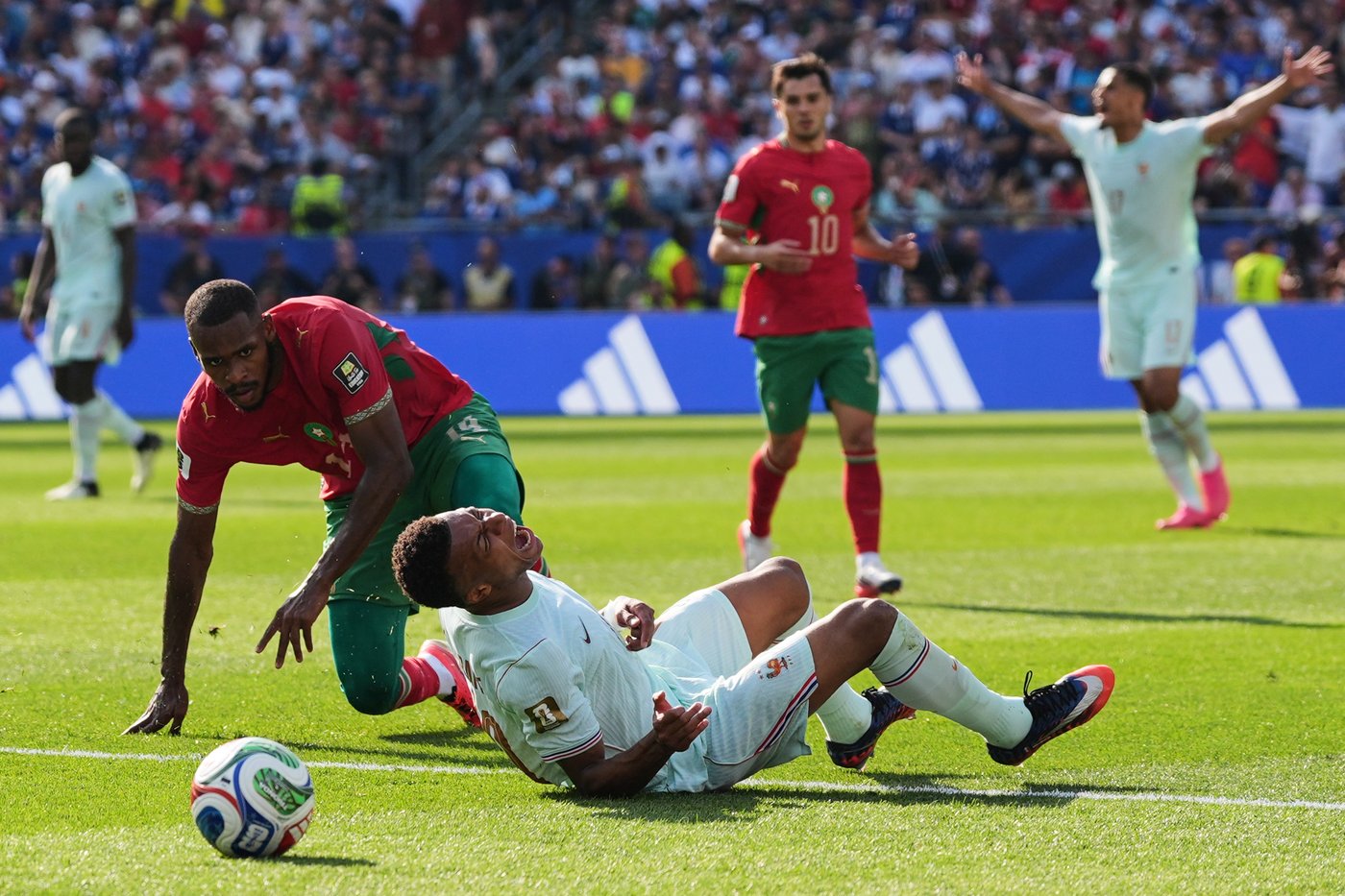 World Cup quarterfinals kick off with France beating Morocco 2-0, in photos | iNFOnews.ca