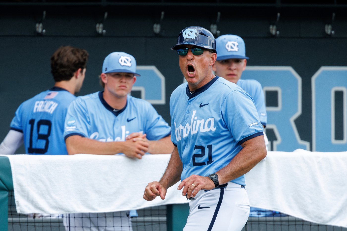 Mike Fox's ties to Tar Heels strong as ever in retirement. CWS title would fulfill a lifelong dream | iNFOnews.ca