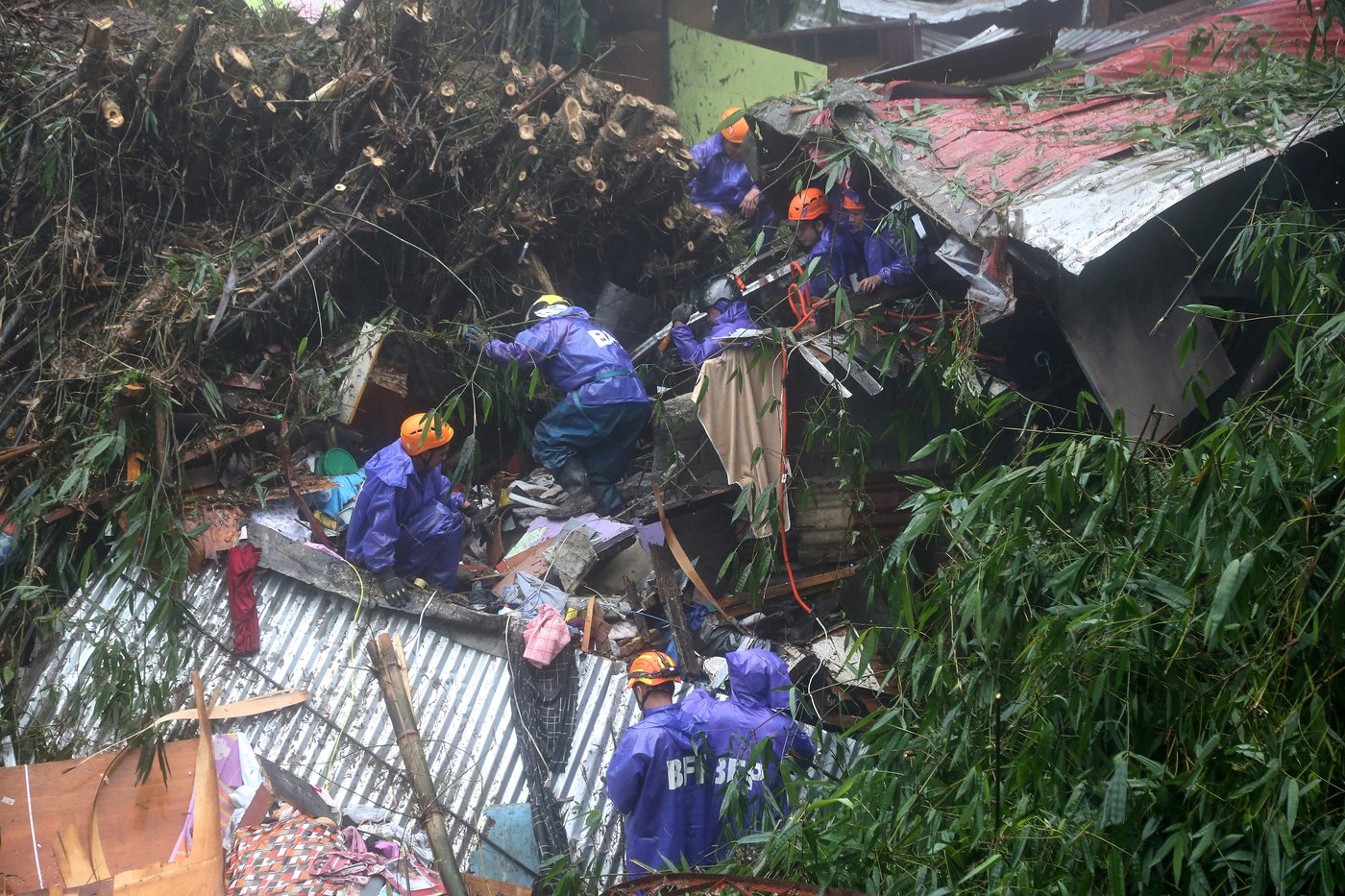 Photos show flooding and storm damage in the Philippines | iNFOnews.ca