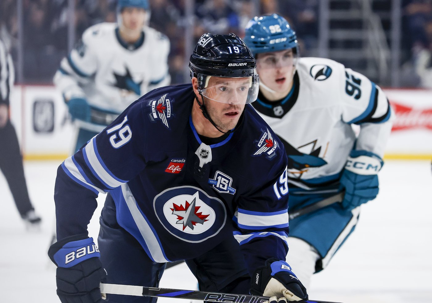 Rasmus Dahlin, Gabriel Landeskog and Jonathan Toews named Masterton Trophy finalists | iNFOnews.ca