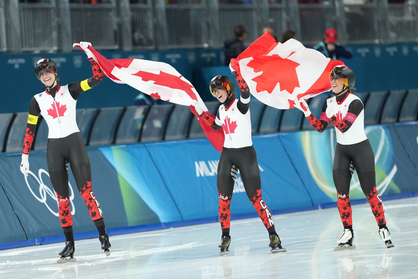 Canada strikes gold again in women’s team pursuit, climbs to 12 medals at Olympics | iNFOnews.ca