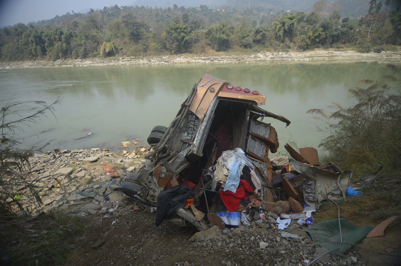 A packed bus plunges off a Nepal highway, killing 19 and injuring 25 | iNFOnews.ca