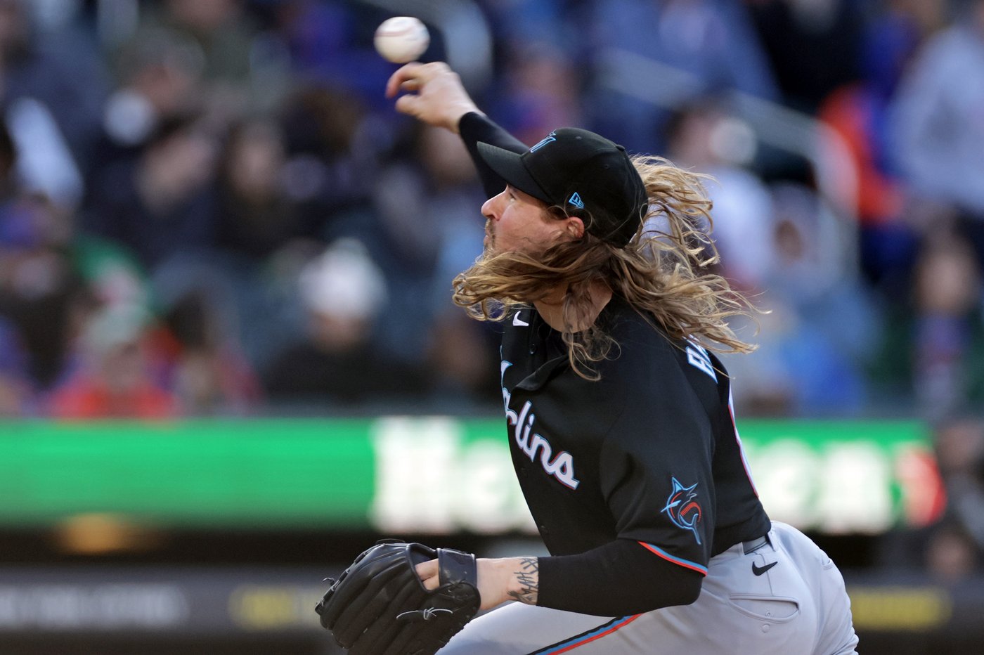 Christian Scott earns his first win, Hayden Senger hits first homer as Mets beat Marlins 6-1 | iNFOnews.ca