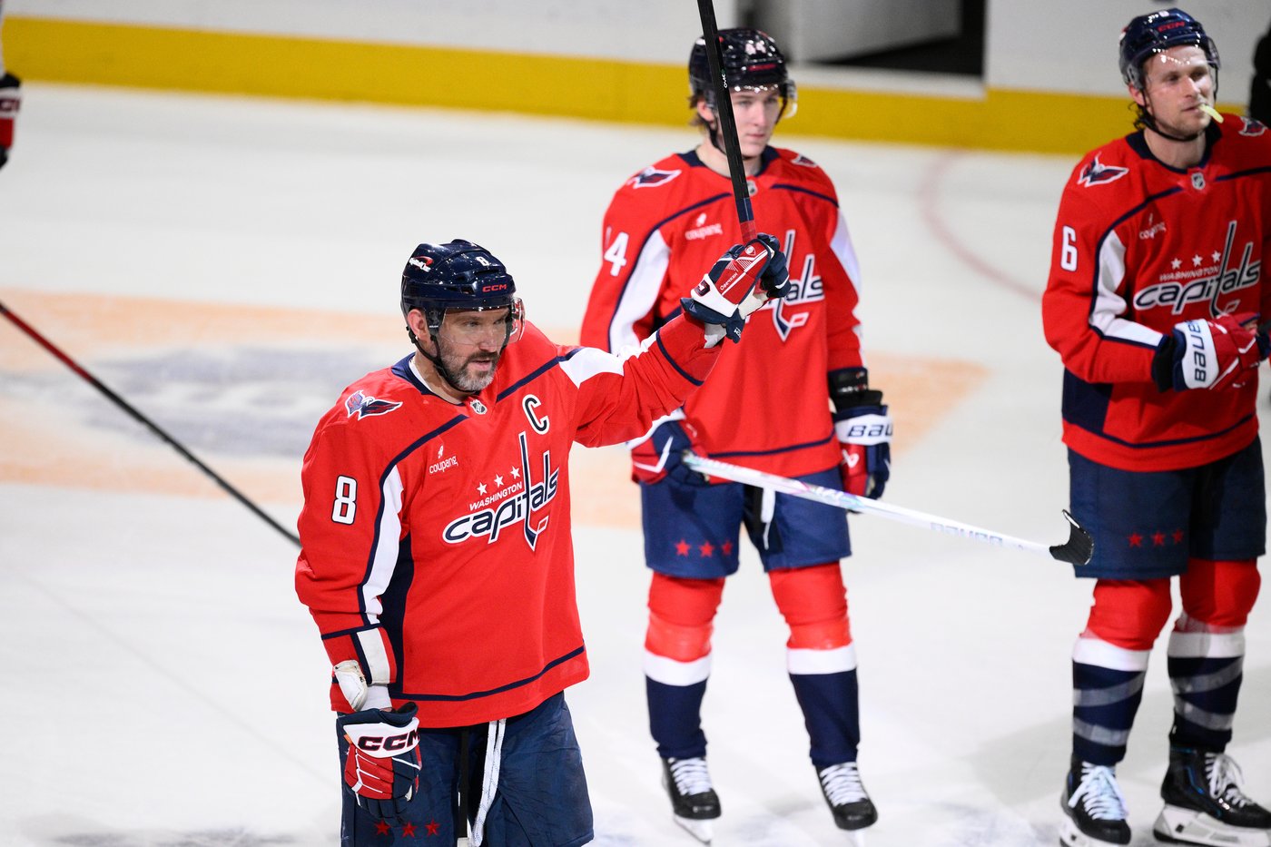 Ovechkin response to fans' request for 1 more year: 'I'll think about it' | iNFOnews.ca