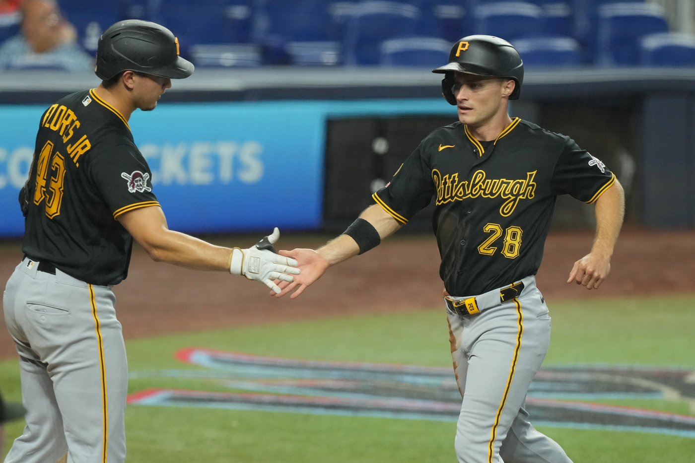 Ashcraft throws complete game, Flores has 2 homers, 6 RBIs as Pirates rout Marlins 13-1 | iNFOnews.ca Ashcraft throws complete game, Flores has 2 homers, 6 RBIs as Pirates rout Marlins 13-1 | iNFOnews.ca
