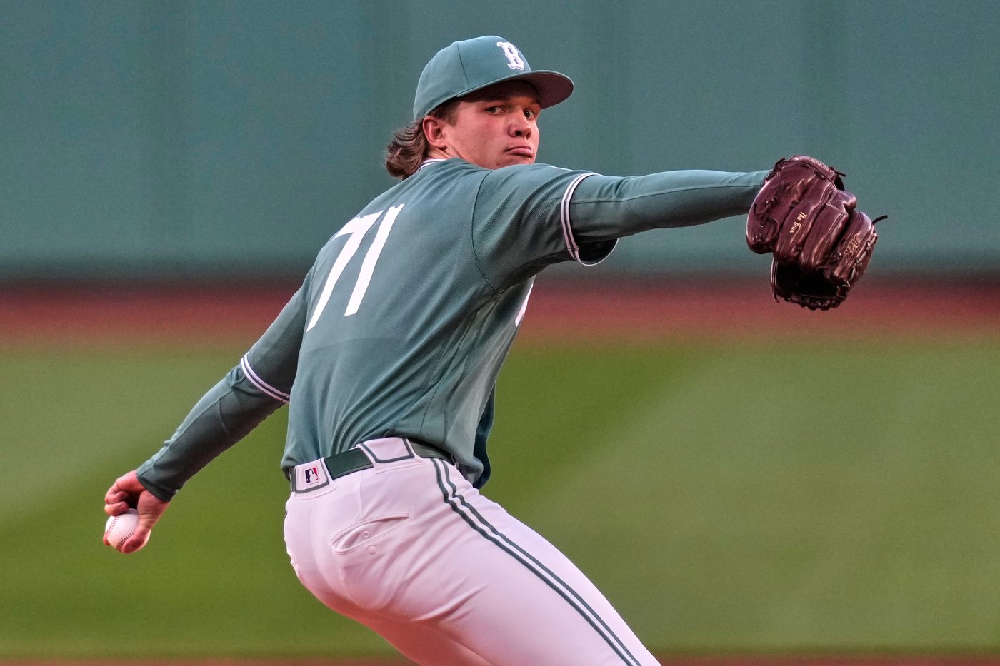 Boston hits 2 HRs, Early strong as Red Sox beat Rays 2-0, snap Tampa's 7-game win streak | iNFOnews.ca