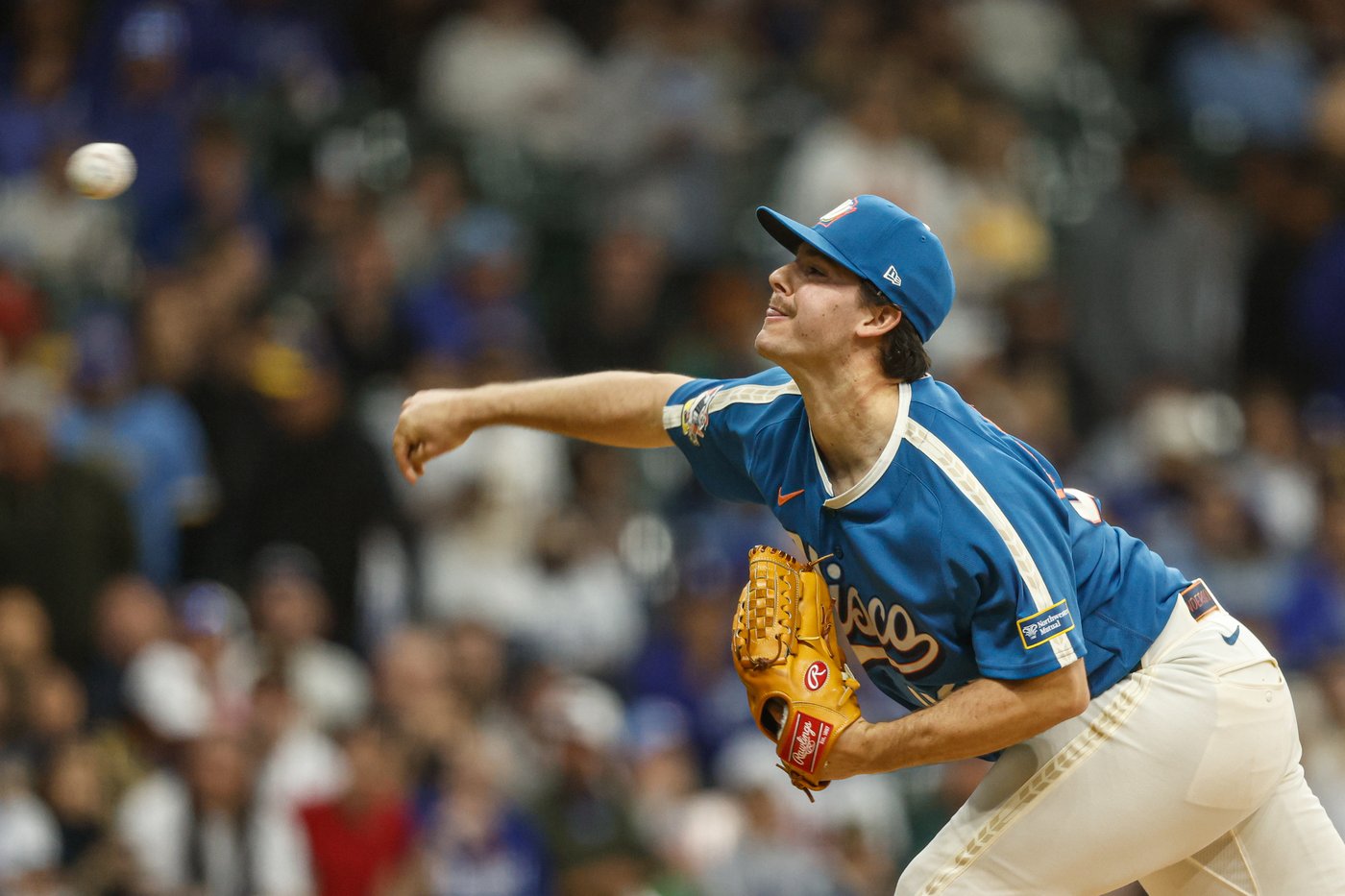 Contreras homers and Henderson pitches 5 shutout innings in Brewers' 5-1 win over Dodgers | iNFOnews.ca