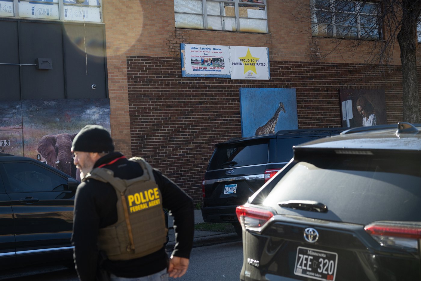 Agents armed with search warrants keep focus on Minnesota in public fraud probe | iNFOnews.ca
