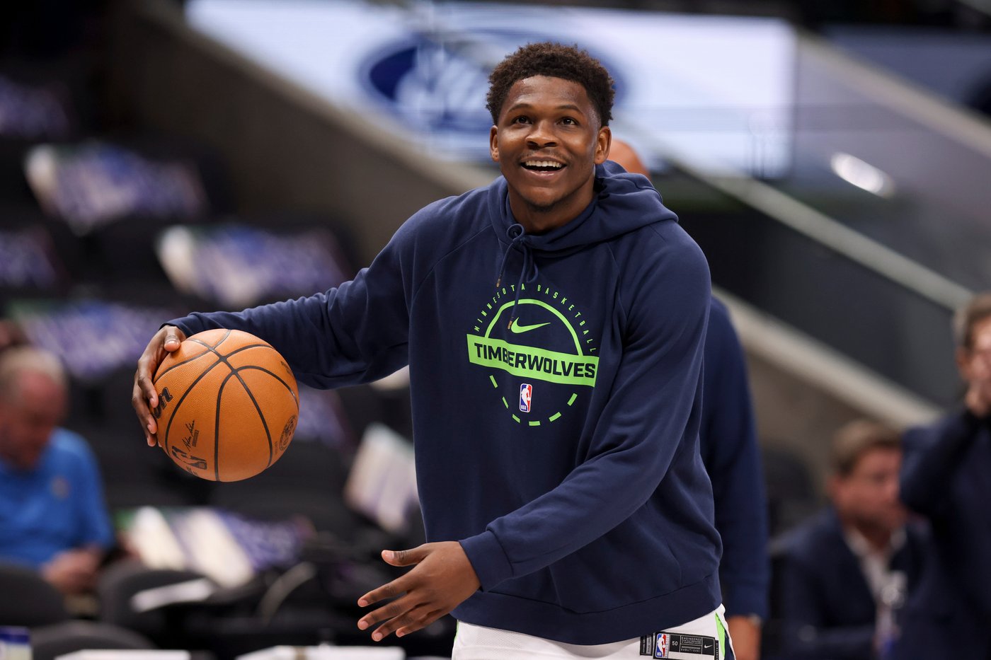 Wolves' Anthony Edwards scores 17 in return from 6-game injury absence as scheduled sixth man | iNFOnews.ca Wolves' Anthony Edwards scores 17 in return from 6-game injury absence as scheduled sixth man | iNFOnews.ca