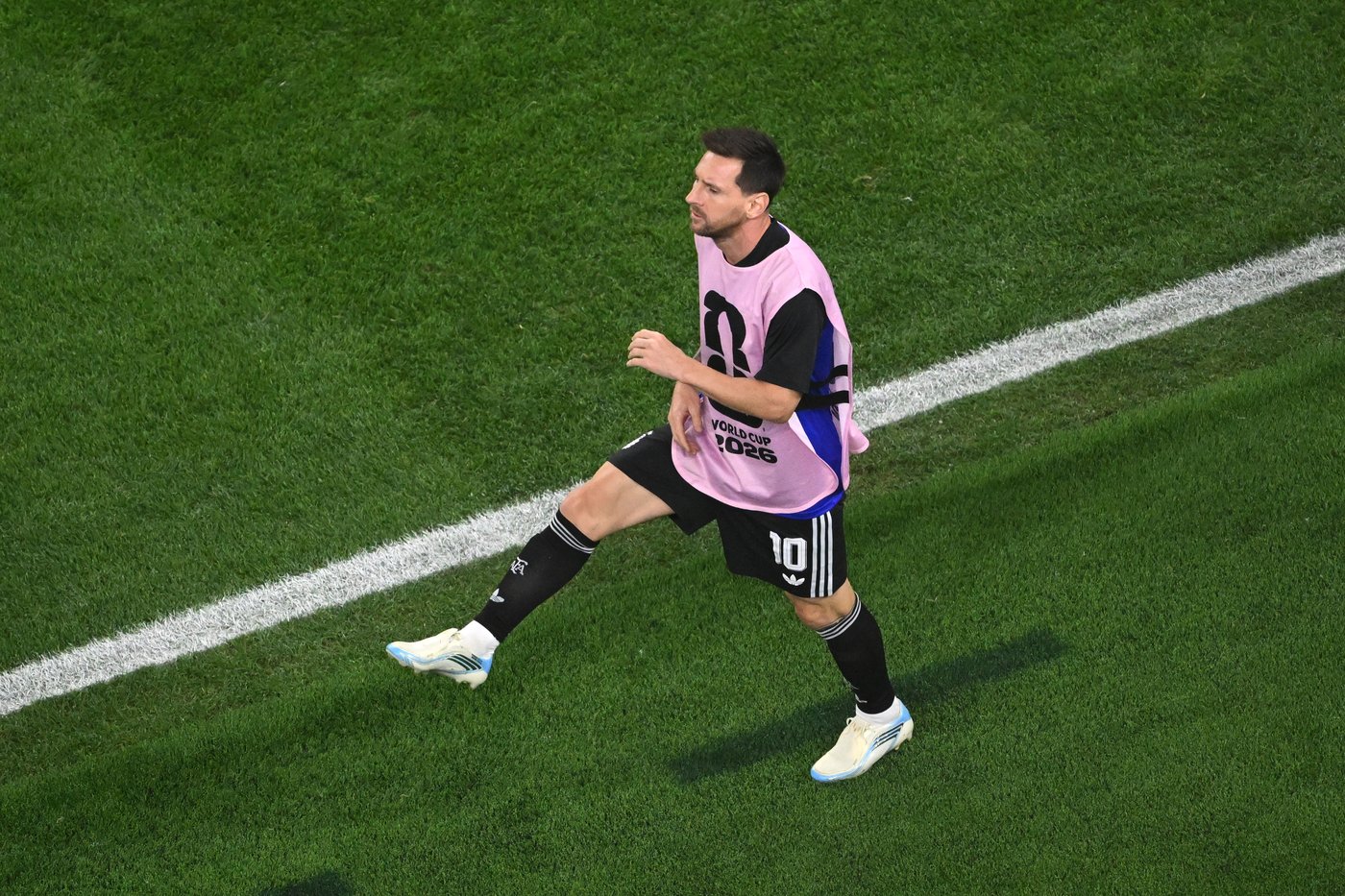 Messi becomes first to score in 7 straight World Cup games while extending goals record | iNFOnews.ca