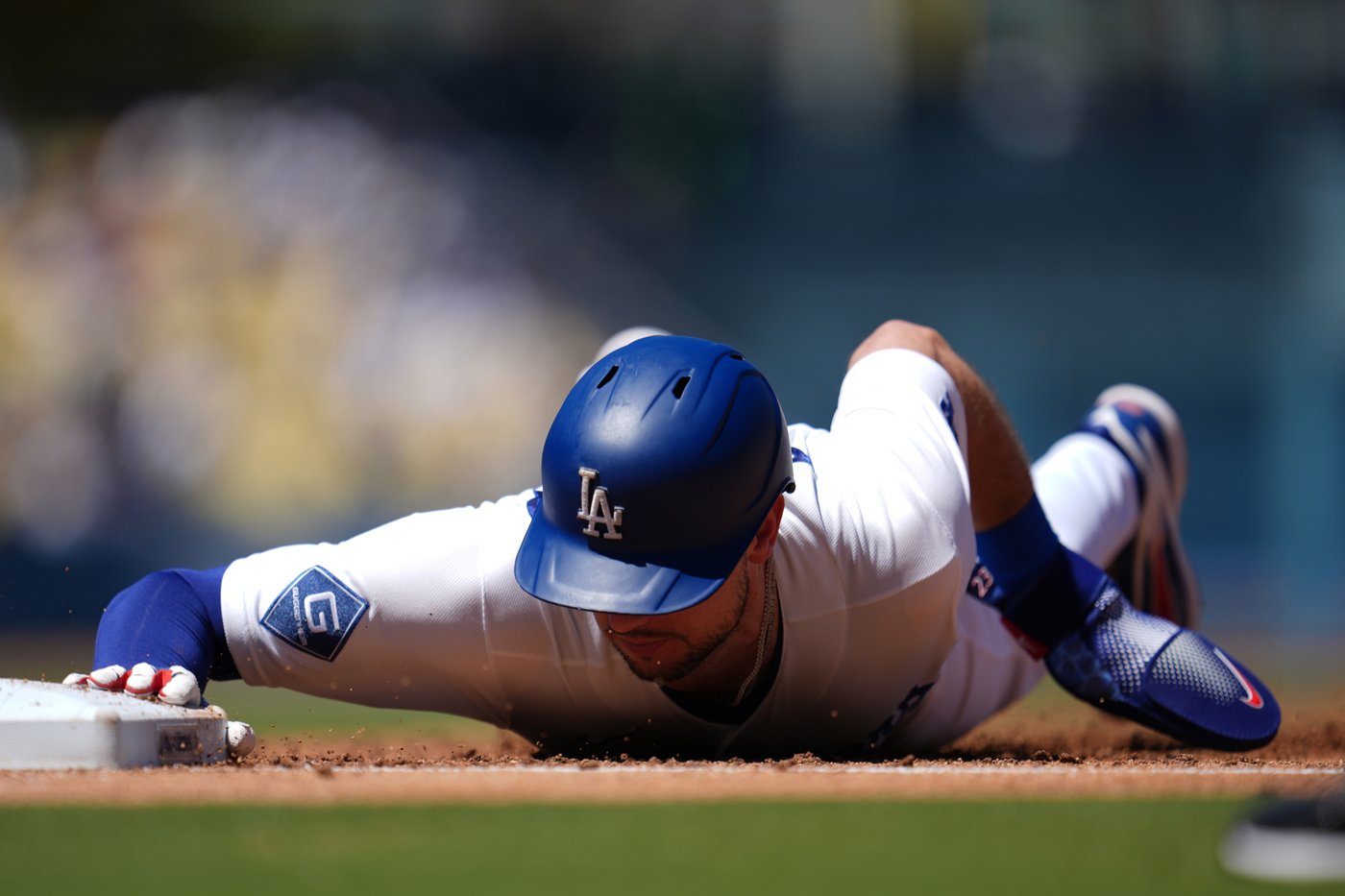 Blake Snell shines for 3rd straight start, Dodgers extend winning streak to 6 by sweeping Pirates | iNFOnews.ca