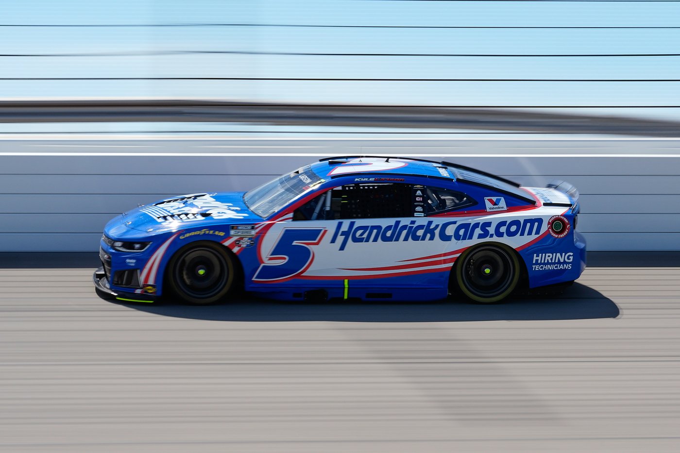 Kyle Larson looks to break winless drought as NASCAR returns to Chicagoland | iNFOnews.ca
