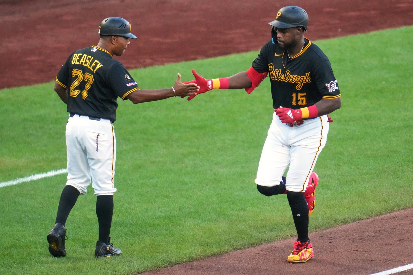 Braxton Ashcraft works 8 efficient innings, Oneil Cruz homers as Pirates top Tigers 4-1 | iNFOnews.ca