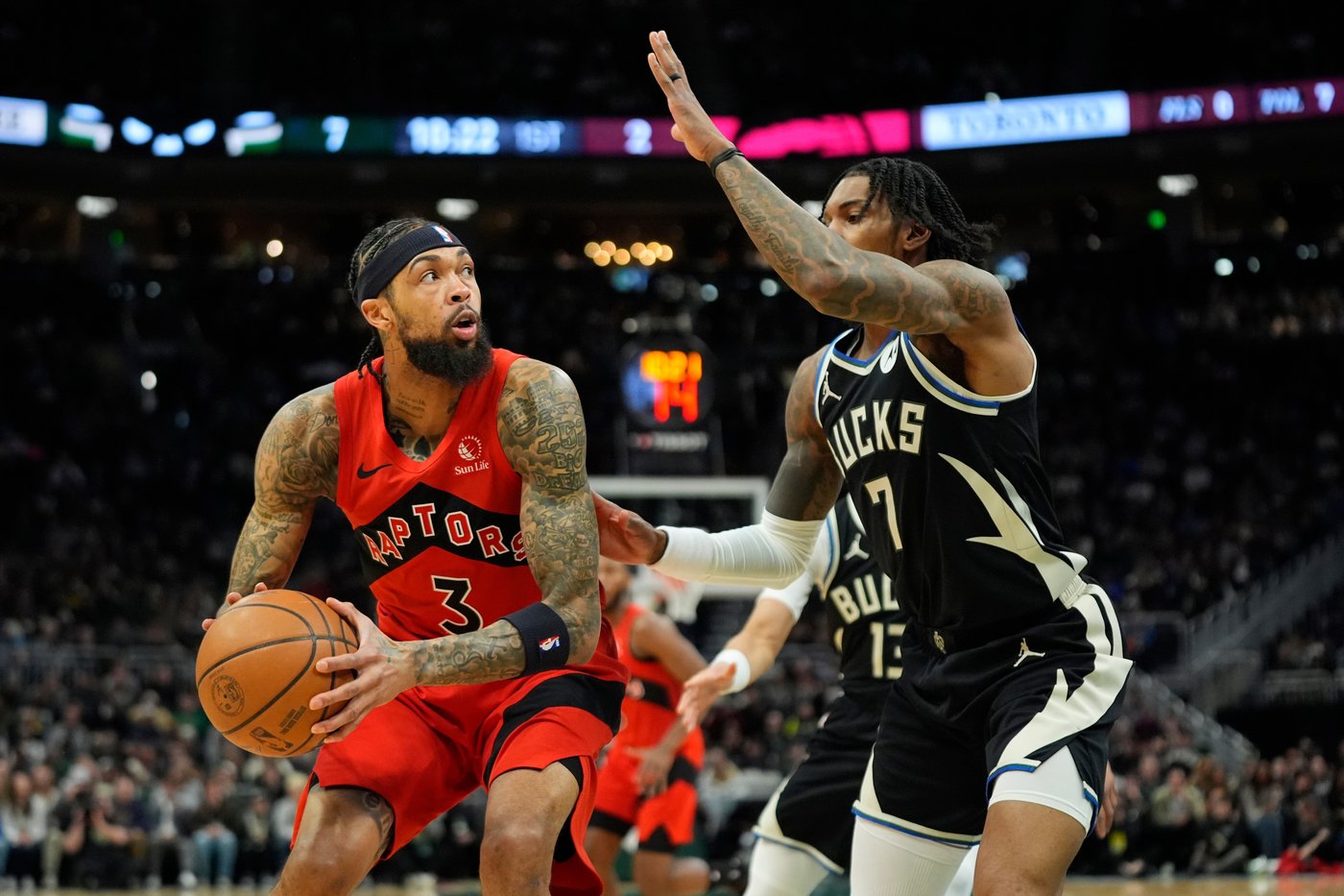 Raptors snap Bucks' three-game streak with 122-94 road win | iNFOnews.ca Raptors snap Bucks' three-game streak with 122-94 road win | iNFOnews.ca