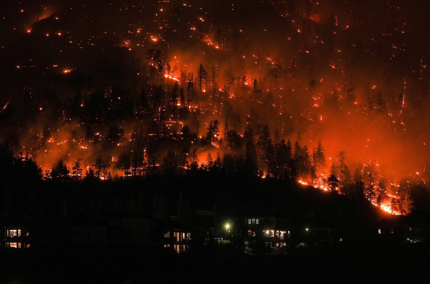 Wildfires used to 'go to sleep' at night. Climate change has them burning overtime | iNFOnews.ca