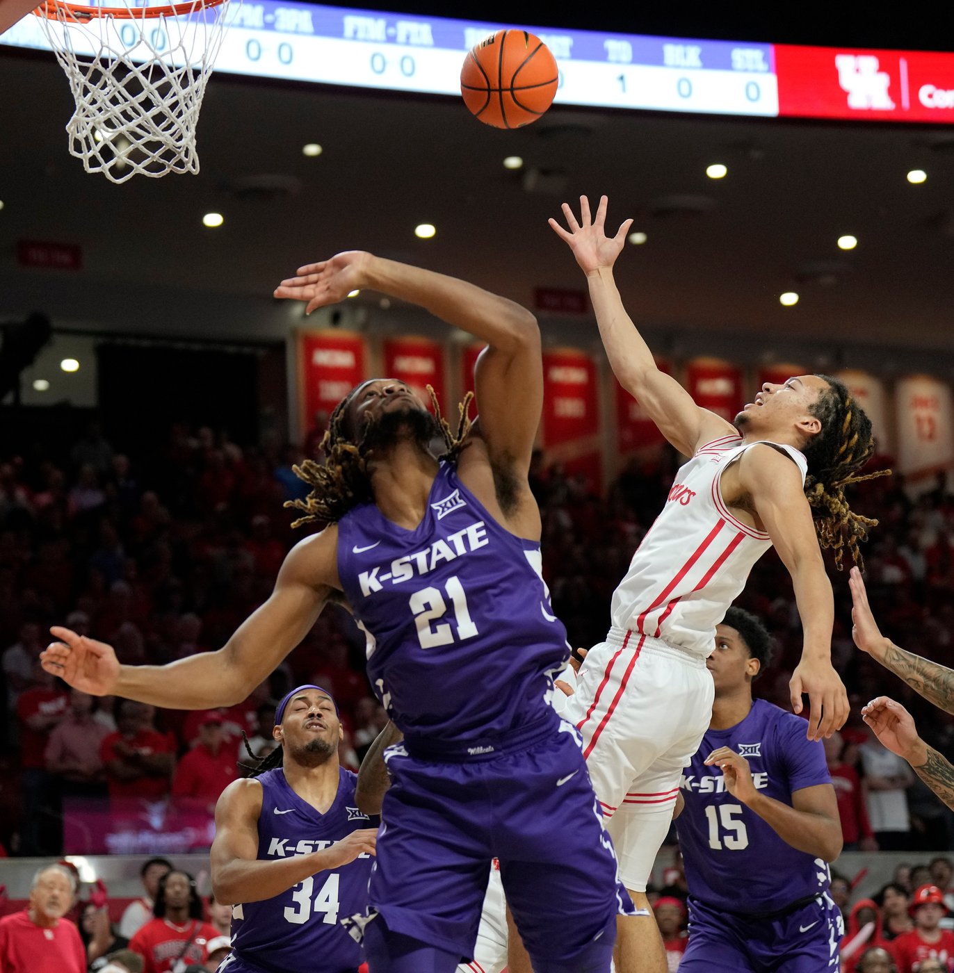Emanuel Sharp scores 23, No. 3 Houston downs Kansas State 78-64 | iNFOnews.ca