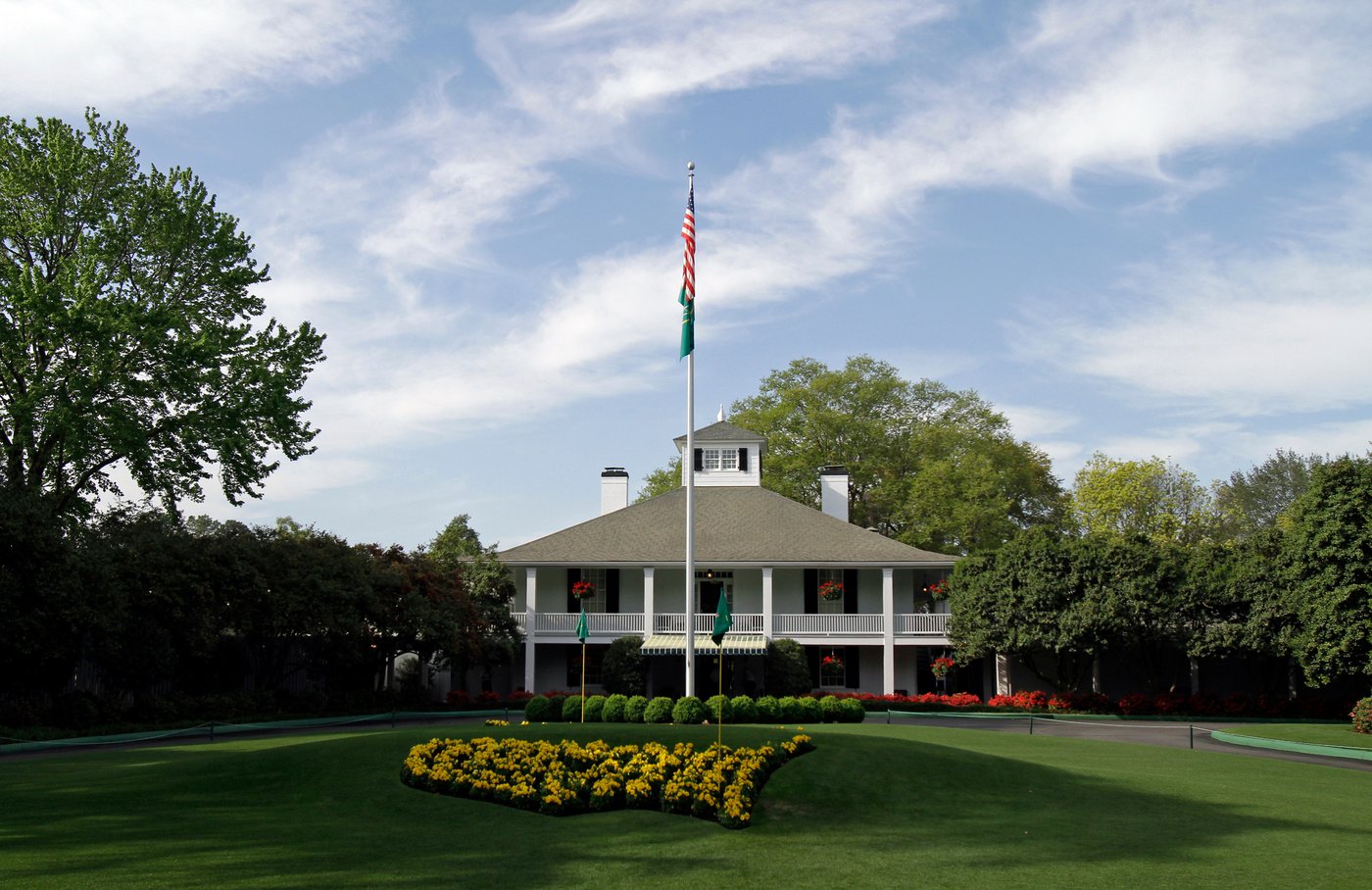 MASTERS '26: Exclusive locker room, shared company | iNFOnews.ca