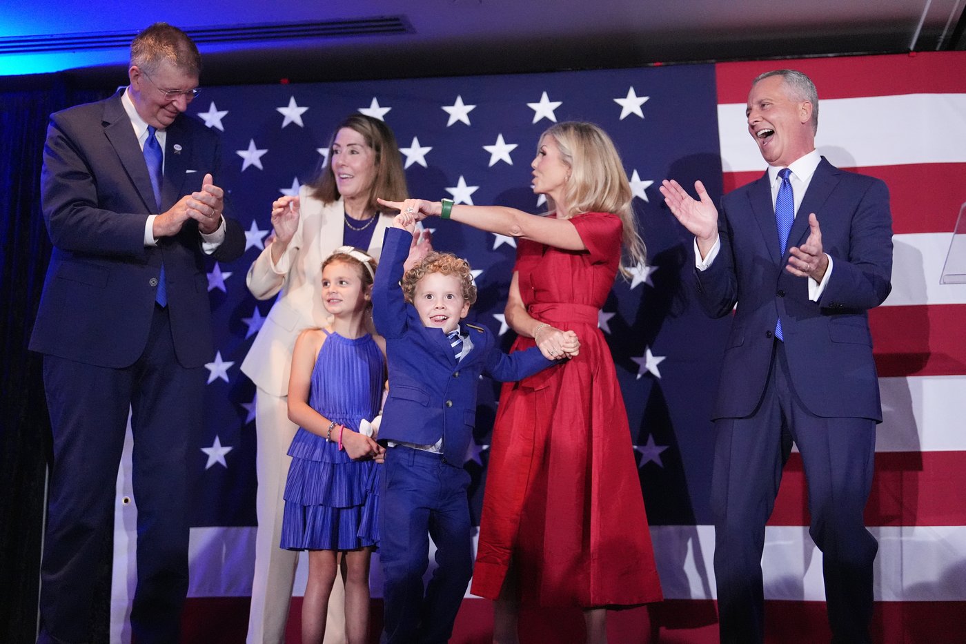 US Rep Byron Donalds wins GOP nod for Florida governor against Ex-Rep David Jolly for the Democrats | iNFOnews.ca US Rep Byron Donalds wins GOP nod for Florida governor against Ex-Rep David Jolly for the Democrats | iNFOnews.ca