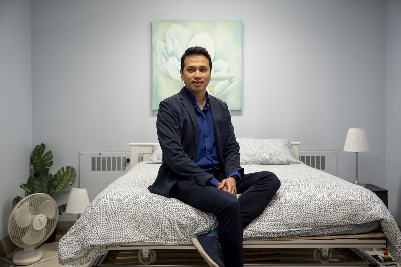 Online therapy developed in Montreal helps seniors sleep better, study finds | iNFOnews.ca